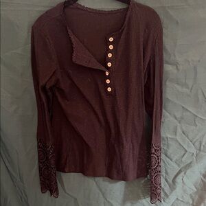Women's Lace Cuff Henley Top - Brown